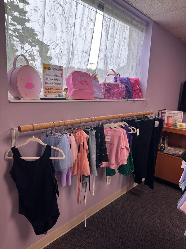 Black and pink dance store best sale